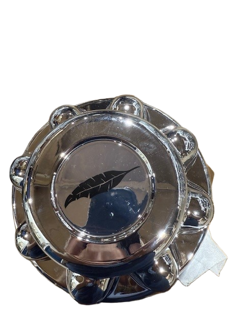 008604.0000 Featherlite Chrome 865 8 lug 9/16" stud Hub Cover w/logo
